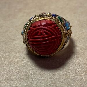 Whimsical Vintage Chinese Export Gold Cinnabar Filigree Ring
